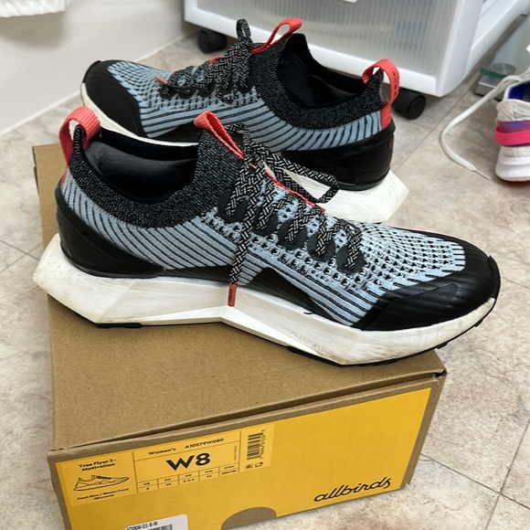 Allbirds Black and White Running Shoes size 8 - Picture 3 of 7